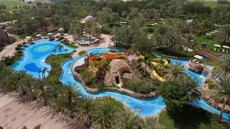 The pool at Emirates Palace Abu Dhabi. Courtesy Emirates Palace 