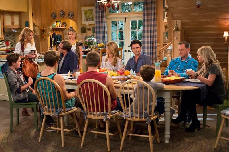 A handout photo of John Stamos, Bob Saget, Dave Coulier, Candace Cameron Bure, Jodie Sweetin, Andrea Barber, Lori Loughlin, Blake Tuomy-Wilhoit, Dylan Tuomy-Wilhoit, Michael Campion, Elias Harger in "Fuller House" (Michael Yarish / Netflix) *** Local Caption ***  fuller-house-netflix02.jpg