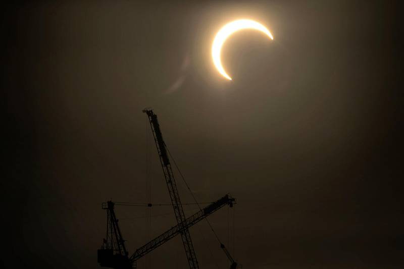 DUBAI, UNITED ARAB EMIRATES. 26 DECEMBER 2019. The Solar Eclipse. The annular solar phenomenon was visible from the UAE for the first time since 1847. (Photo: Antonie Robertson/The National) Journalist: None. Section: National.