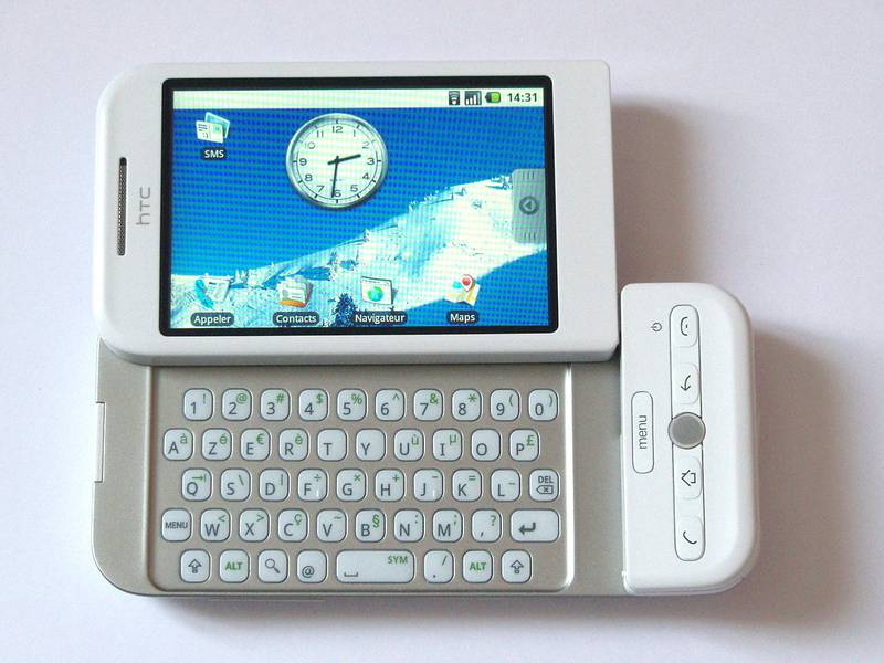 File:Back of the Samsung Galaxy S22 Ultra.jpg - Wikipedia