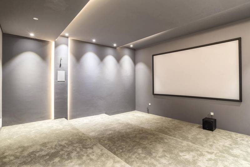 <p>The cinema room has a Sony FHD Projector.&nbsp;Courtesy LuxuryProperty.com</p>
