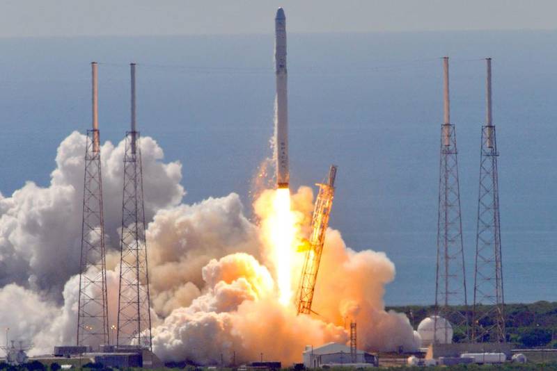 Space X's Falcon 9 rocket with a Dragon CRS7 spacecraft.  Bruce Weaver / AFP