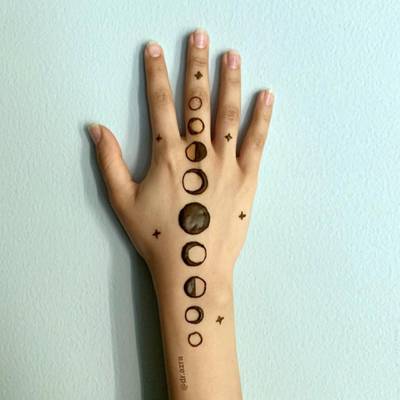 One of Azra's designs tracing the phases of the moon. Dr Azra / Instagram