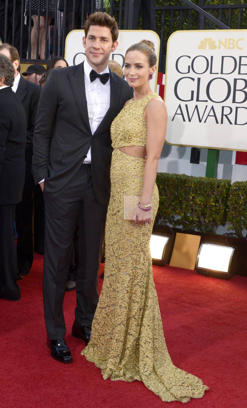 epa03534565 US actor John Krasinski (L) and British actress Emily Blunt (R) arrive for the 70th annual Golden Globe Awards held at the Beverly Hilton Hotel in Beverly Hills, Los Angeles, California, USA, 13 January 2013.  EPA/PAUL BUCK