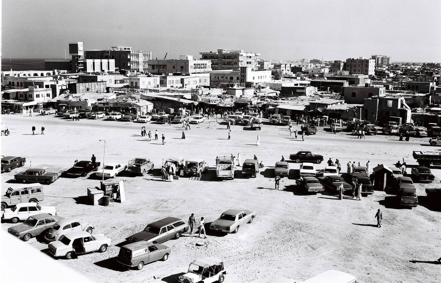Old Souq, Abu Dhabi, 1970's. Courtesy Al Ittihad *** Local Caption ***  000012.jpg