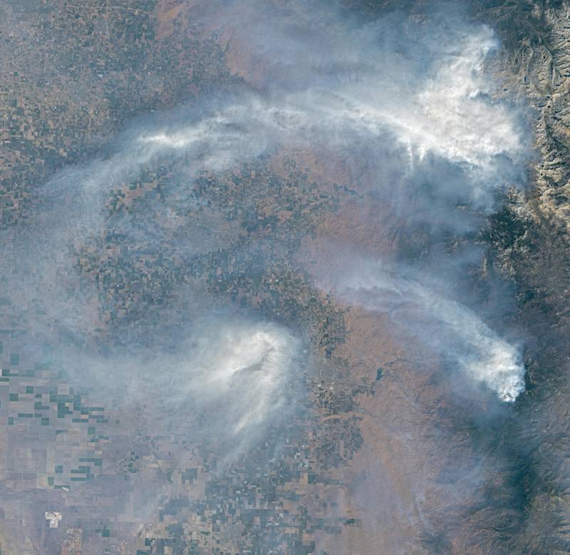 30.	The Caldor fire reached Lake Tahoe on the California and Nevada border on September 15, 2021, as seen in this Landsat 8 satellite image. The fire had been burning for 10 weeks. Photo: Nasa Earth Observatory