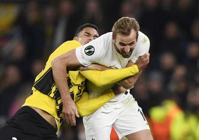 Vitesse Arnhem's Danilho Doekhi fouls Tottenham Hotspur's Harry Kane before being shown a red card. Reuters
