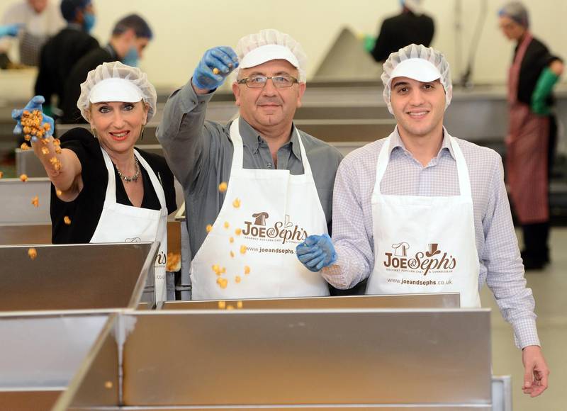 JACKIE JOE AND ADAM SOPER WITH THEIR POP CORN AT THEIR FACTORY.PICTURE JEREMY SELWYN28/11/2013