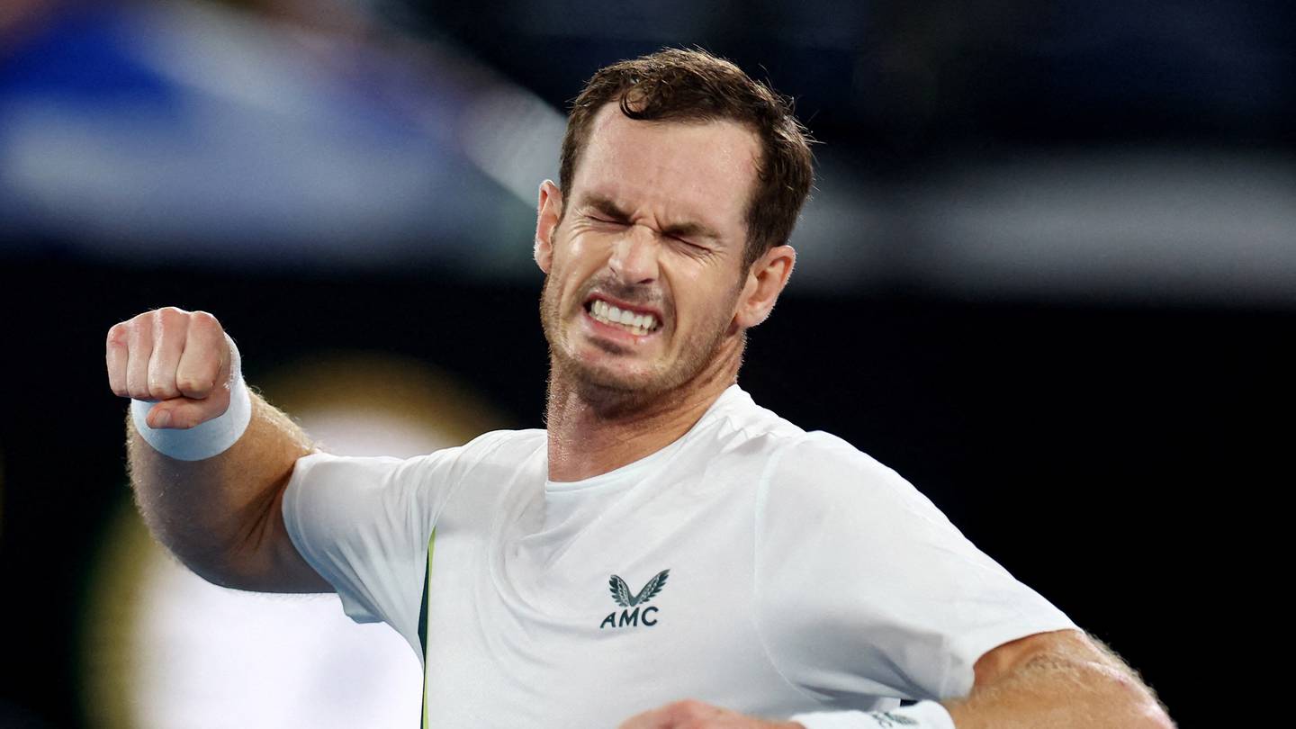 Andy Murray si riprende e conquista una maratona vinta in cinque set agli Australian Open
