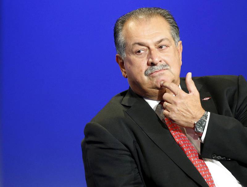 FILE PHOTO: Dow Chemical CEO Andrew Liveris participates in a business leaders panel discussion as part of the U.S.-Africa Business Forum in Washington, August 5, 2014.  REUTERS/Jonathan Ernst/File Photo