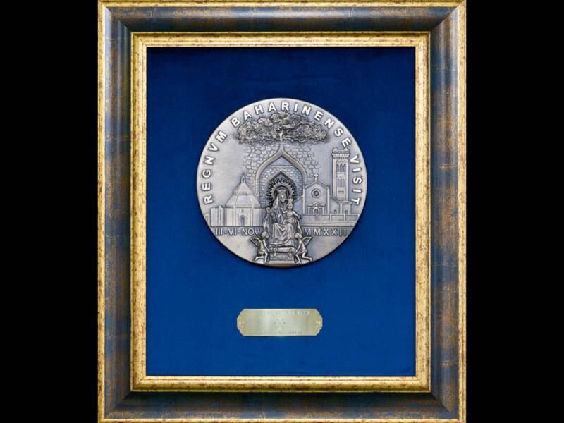 The commemorative medal featuring the 'tree of life' and Our Lady of Arabia. Photo: Holy See Press Office