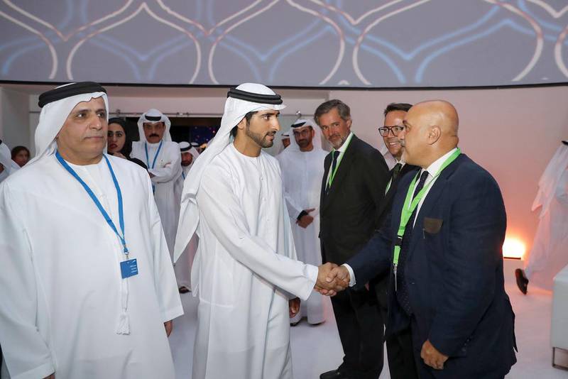 The Crown Prince of Dubai meets representatives from the Roads and Transport Authority and the Supreme National Committee for Expo 2020. Wam