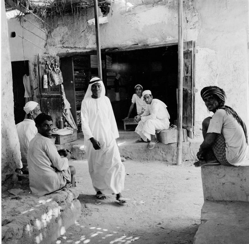 Abu Dhabi Souk and market place detail.  Archival photograph of the Trucial States shot by photographer Guy Gravett in 1962. Eds note** Karen *** Permission needed before use. Contact Crispin Gravett Cpgravett@aol.com. $150 one print use and 5 years online. 