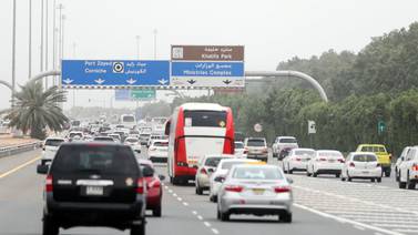 An image that illustrates this article Abu Dhabi police cuts speed limit on busy Sheikh Zayed Road