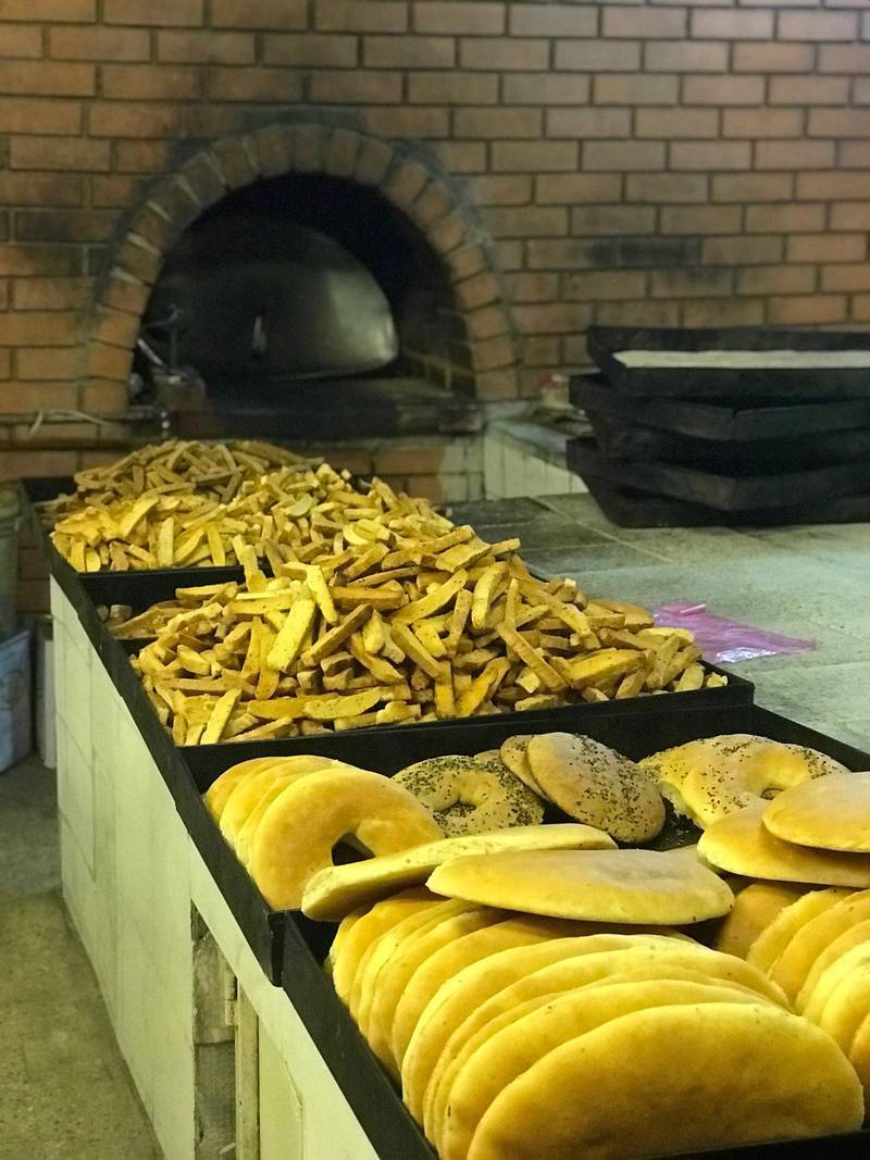 Many locals think that the tiny Saidi Bakery has the best freshly baked bread in Jeddah. 