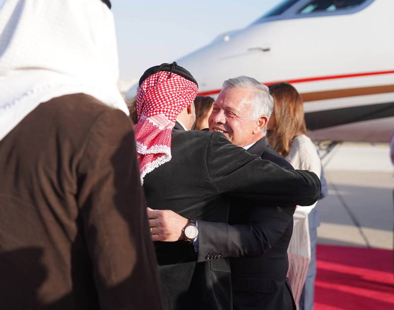 Prince Hussein, other royals and senior officials give the king a warm welcome