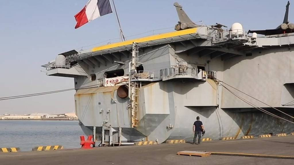 French aircraft carrier 'Charles de Gaulle' docks in UAE