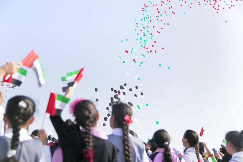 FUJAIRAH, UNITED ARAB EMIRATES - NOV 28:

Balloons with the colors of the UAE flag fly up Fujairah skies.

Al Fujairah began it's UAE National Day celebrations with a national parade.

(Photo by Reem Mohammed/The National)

Reporter:  Ruba Haza
Section: NA