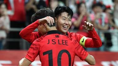 An image that illustrates this article Current form pours cold water on South Korea's knockout stage hopes