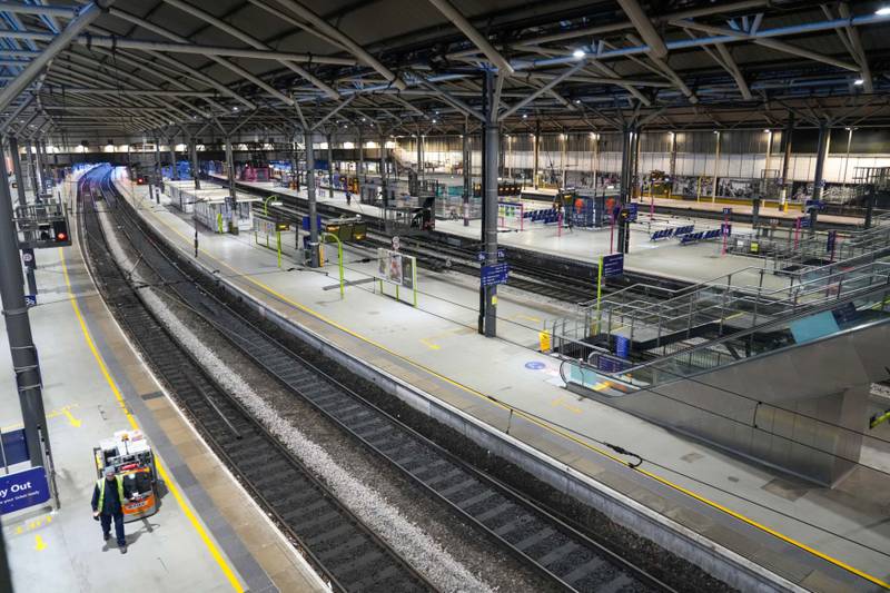 Near-empty platforms at Leeds railway station. Bloomberg