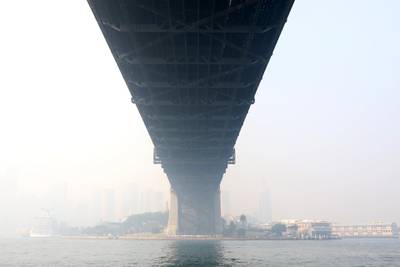 Smoke shrouds the Sydney Harbour Bridge. Getty Images