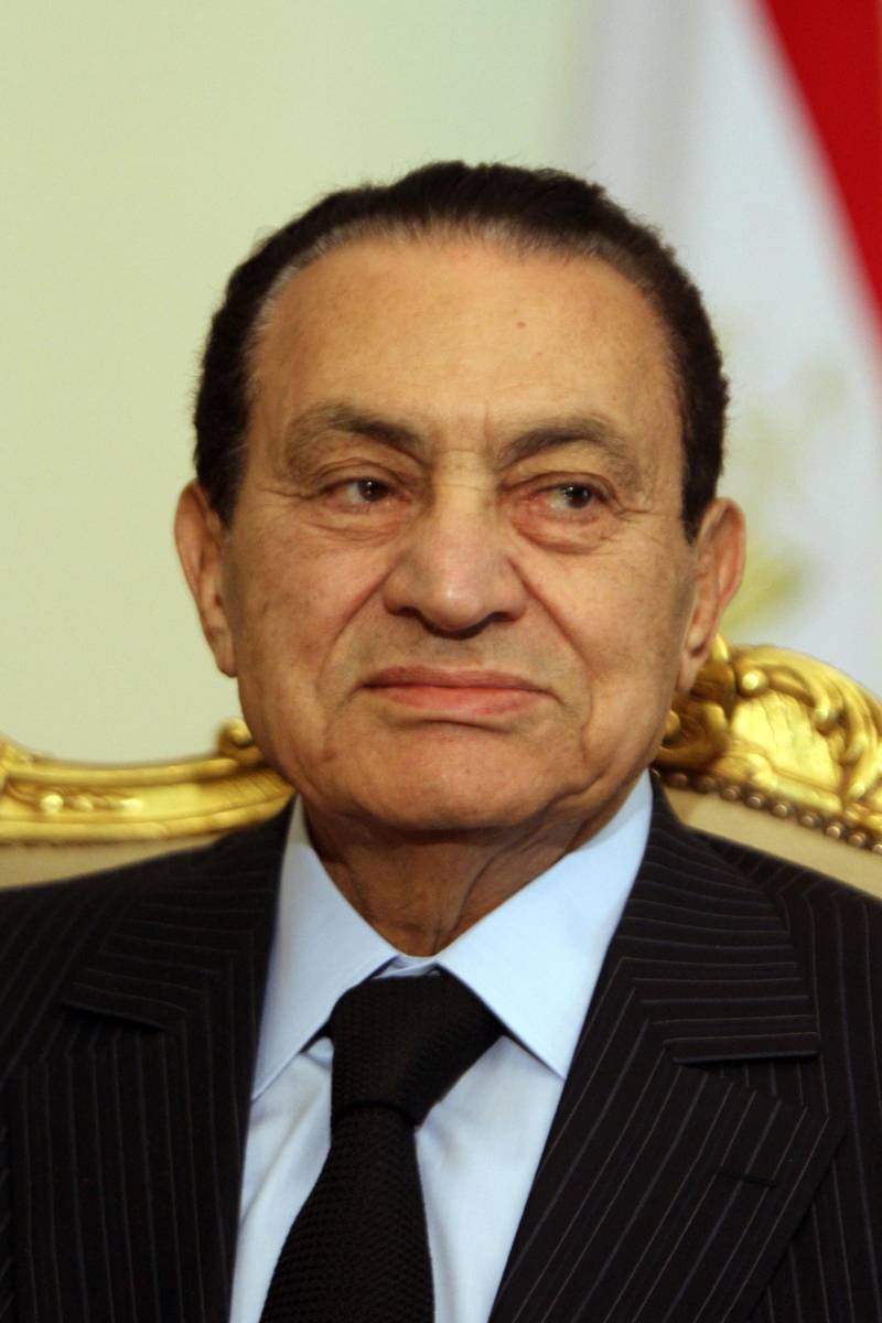 (FILES) In this file photo taken on February 9, 2011 Egyptian President Hosni Mubarak meets with Russian Deputy Foreign Minister and the Presidential Special Envoy to the Middle East in Cairo. Mubarak died on February 25, 2020, he was 91. / AFP / Khaled DESOUKI
