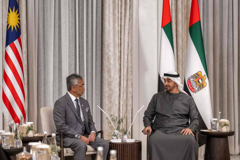 President Sheikh Mohamed and Sultan Abdullah meet at Al Shati Palace