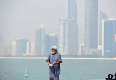 Soaring temperatures creating a haze in Abu Dhabi. Khushnum Bhandari / The National
