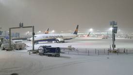 Snow causes disruption at Heathrow, Gatwick, Stansted and City airports