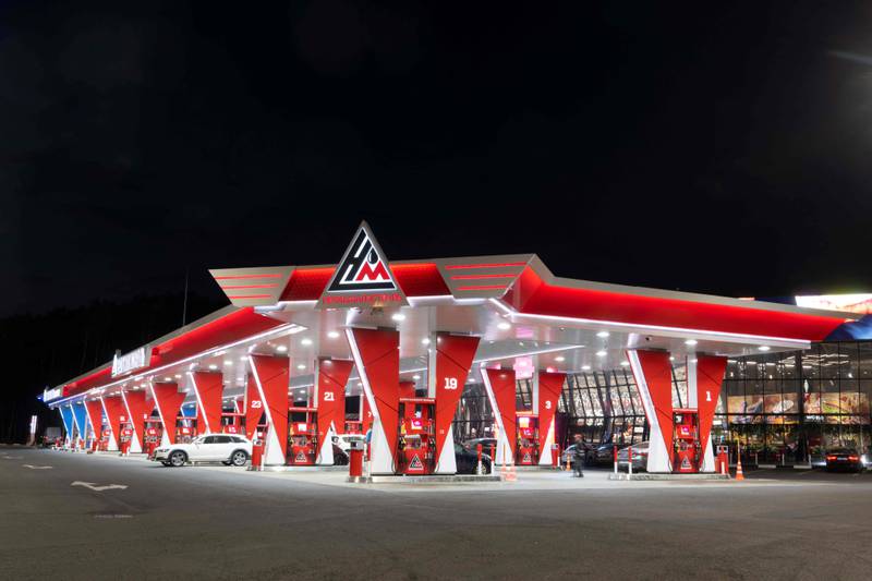 The biggest Russian petrol station by Neft Magistral features 40 fuel stations and an electric vehicle charging station. It is located in Moscow, Russia.