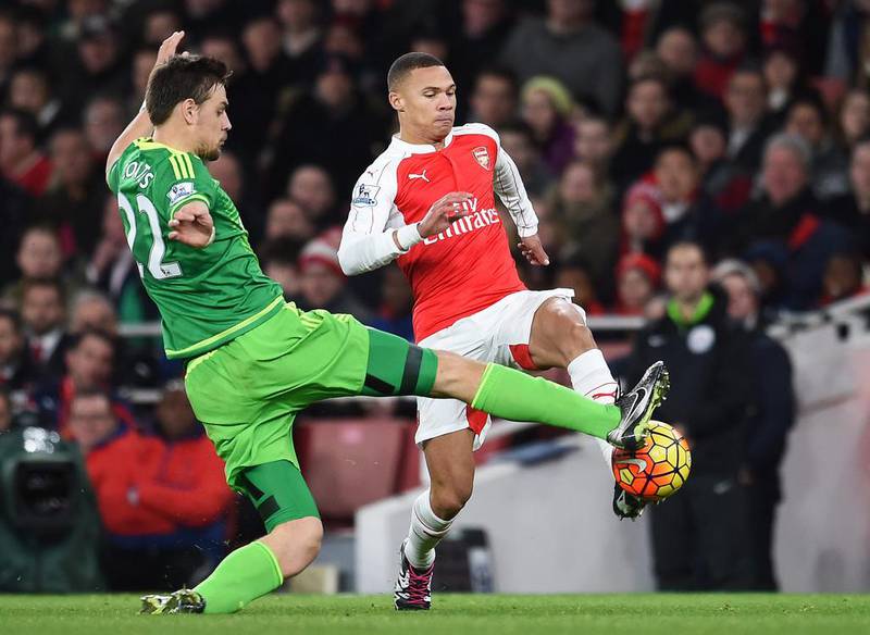Arsenal’s Keiran Gibbs (R) vies for the ball with Sunderland’s Sebastian Coates  (L) during the English Premier League soccer match Arsenal v Sunderland at the Emirates Stadium in London, Britain, 05 December 2015. EPA/ANDY RAIN