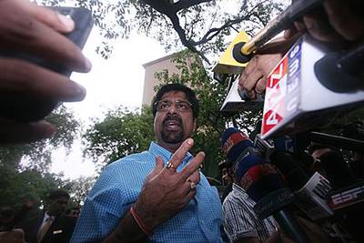 Kris Srikkanth, the Indian cricket selector, will wait and watch anxiously as four of India's top players recover from injury after being selected in the 15-man World Cup squad.