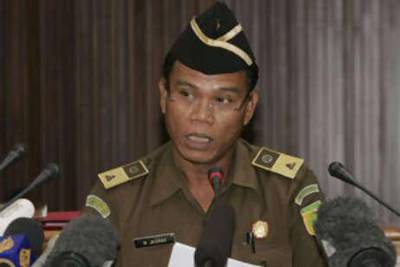 The spokesman of the Indonesian attorney general's office, Jasman Pandjaitan, announces that Indonesia will execute the Bali bombers next month.