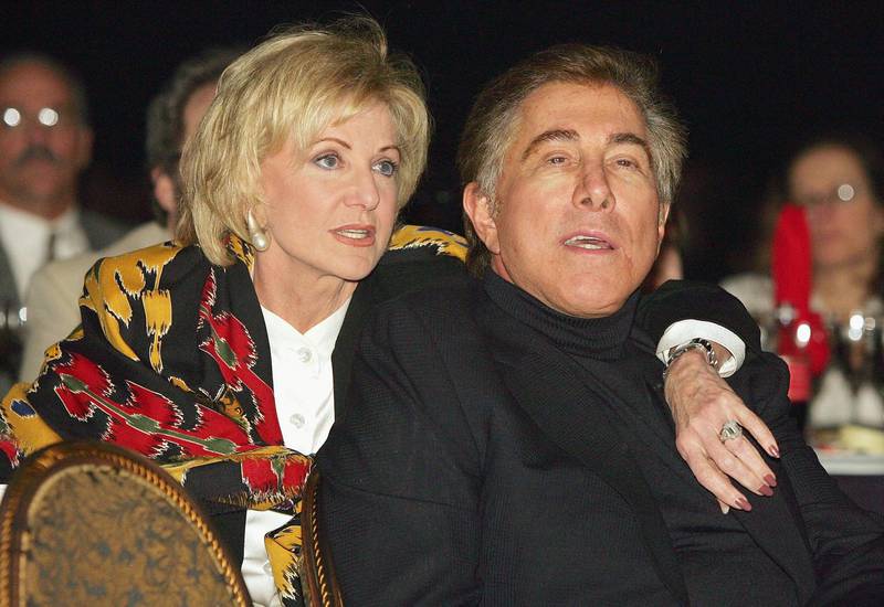 LAS VEGAS - MARCH 16:  Wynn Las Vegas Resorts Chairman and CEO Steve Wynn (R) and his wife Elaine Wynn are seen in the audience during the final banquet and awards ceremony for ShoWest 2006, the official convention of the National Association of Theatre Owners March 16, 2006 in Las Vegas, Nevada.  (Photo by Ethan Miller/Getty Images) *** Local Caption *** Steve Wynn;Elaine Wynn (Photo by Ethan Miller / Getty Images North America / Getty Images via AFP)