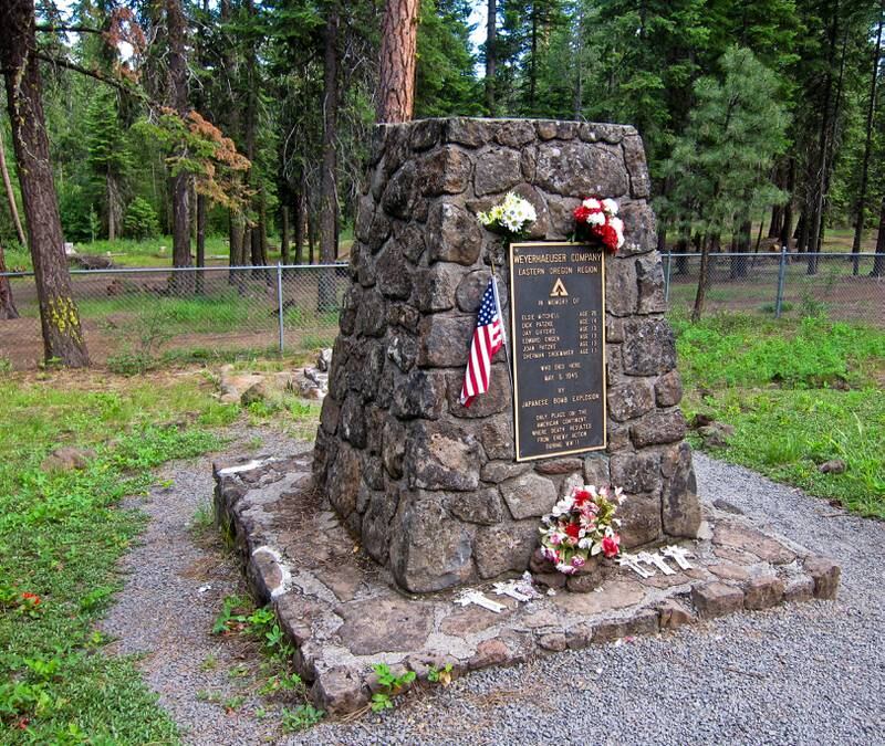 This memorial in Lakeview, Oregon was erected to honour those killed by a Japanese explosive balloon in 1945. Photo: Michael McCullough via WikiMedia Commons