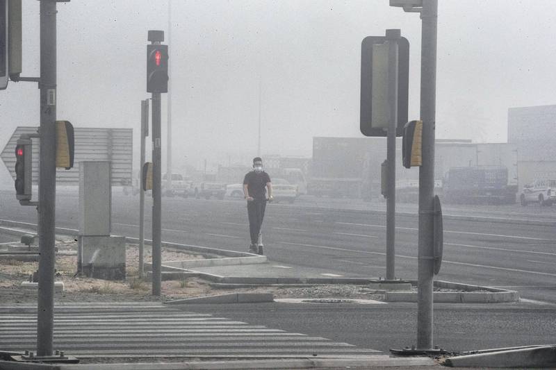 DUBAI, UNITED ARAB EMIRATES. 22 SEPTEMBER 2020. Morning fog in dubai as the weather turn to winter. (Photo: Antonie Robertson/The National) Journalist: Standalone. Section: National.
