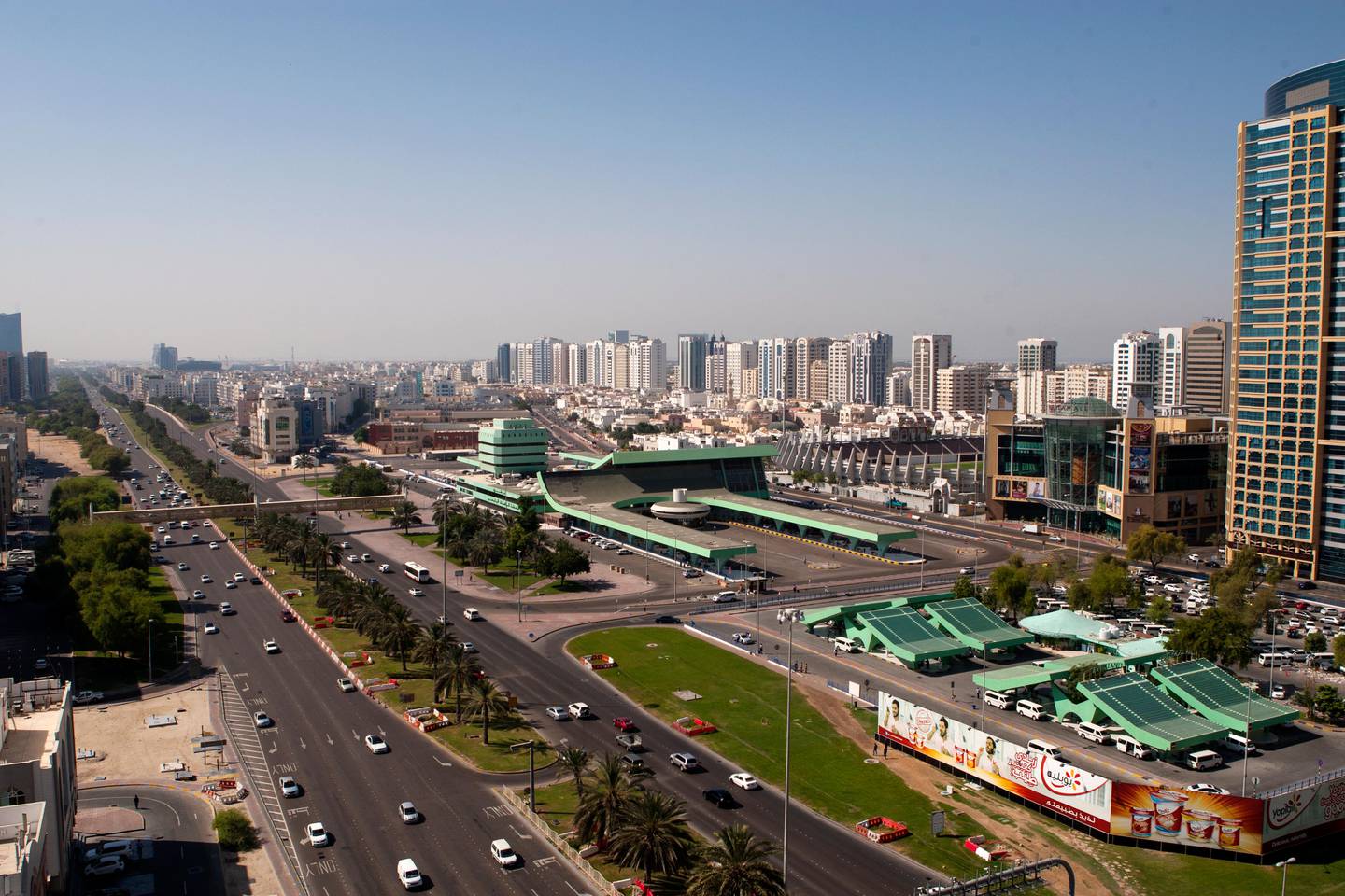Abu Dhabi, United Arab Emirates, June 17, 2014:     General view of the Main Bus Terminal in Abu Dhabi on June 17, 2014. Christopher Pike / The National

Reporter:  N/A
Section: News
Keywords: traffic, cars, crosswalk, blocked, zebra crossing

