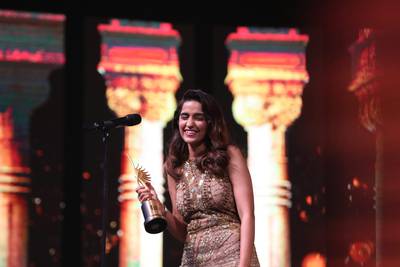 Asees Kaur also won Best Playback Singer (Female) for 'Raataan Lambiyan' from the film 'Shershaah'. 
