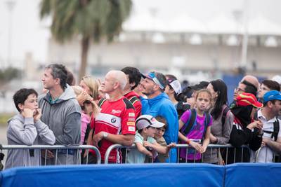 ABU DHABI, UNITED ARAB EMIRATES - MARCH 03, 2018.

Onlookers at the Elite Men Abu Dhabi Triathlon.

(Photo: Reem Mohammed/ The National)

Reporter: AMITH PASSATH
Section: SP


