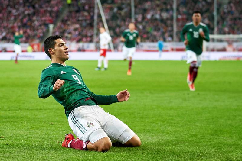 GDANSK, POLAND - NOVEMBER 13: Raul Jimenez from Mexico celebrates after scoring during the Poland v Mexico International Friendly soccer match at Energa Arena Stadium on November 13, 2017 in Gdansk, Poland. (Photo by Adam Nurkiewicz/Getty Images)