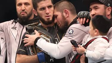 An image that illustrates this article UFC 280: Makhachev overpowers Oliveira to clinch lightweight title