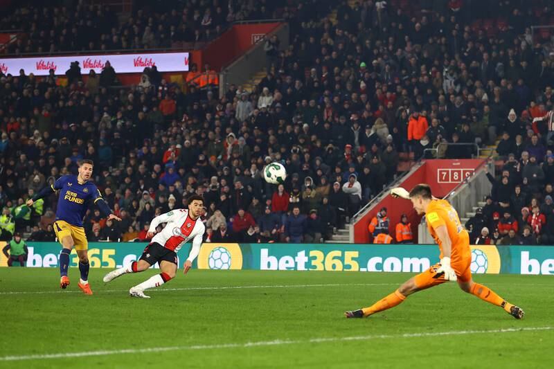 Che Adams (On for Mara 57’) 6: Found himself clean through not long after coming on but denied by boot of Pope. Then had shot on turn saved by Newcastle keeper. Getty