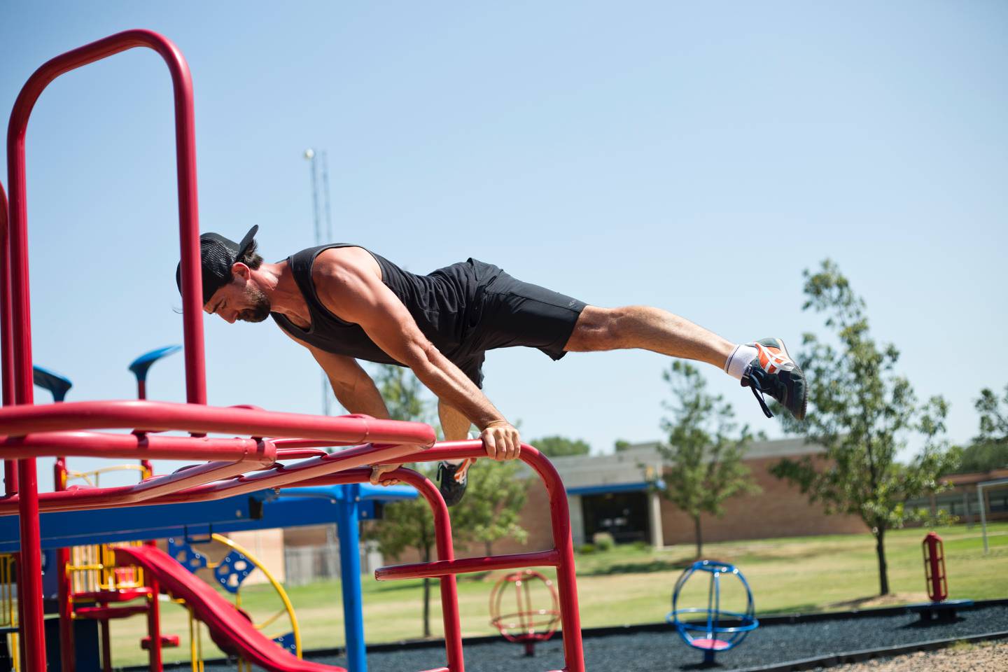 Gymnastics training improves mobility, strength, agility and posture. Photo: GMB Fitness / Unsplash