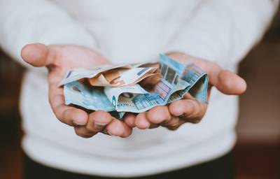 Wealthy people, and people who have just been paid, are more likely to act selflessly, according to a new study. Christian Dubovan / Unsplash