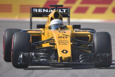 Renault Sport F1 Team's Danish driver Kevin Magnussen steers his car during the Formula One Russian Grand Prix at the Sochi Autodrom circuit on May 1, 2016.  AFP/ALEXANDER NEMENOV