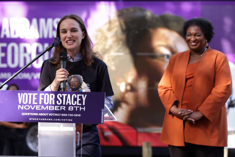 Actress Natalie Portman campaigns for Democratic candidate for governor of Georgia Stacey Abrams on November 5 in Savannah, Georgia.  Getty / AFP