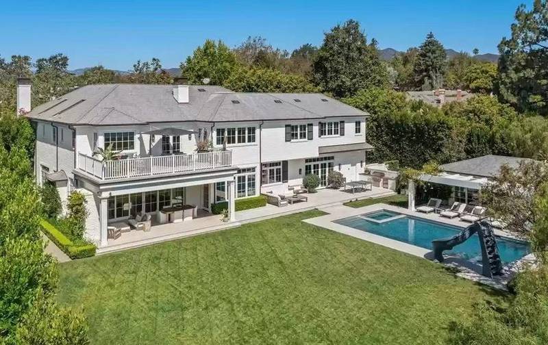 Ben Affleck has put this Pacific Palisades mansion up for sale. Photo: MLS.com