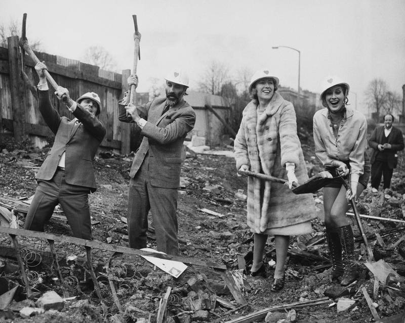 (L-R) Dickie Henderson, Christopher Lee (1922 - 2015), Vera Lynn and Sue Lloyd at work on the Michael Sobell youth sports centre in Islington, north London, 8th March 1971. The centre is being organised by the Variety Club of Great Britain.  (Photo by Keystone/Getty Images)