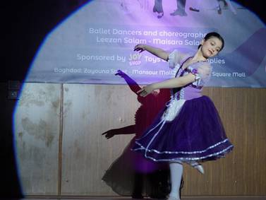 Iraq's first independent ballet show