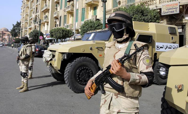 epa07318555 Egyptian security forces stand guard in Tahrir Square, Cairo, Egypt, 25 January 2019 on the eighth anniversary of the uprising that toppled former President Hosni Mubarak. More than 800 people were killed and thousands injured during the 18-day uprising against the Egyptian regime which led to the removal of President Hosni Mubarak on 11 February 2011.  EPA/KHALED ELFIQI